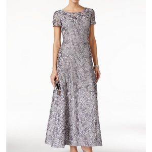 Dove grey evening gown. Size 16